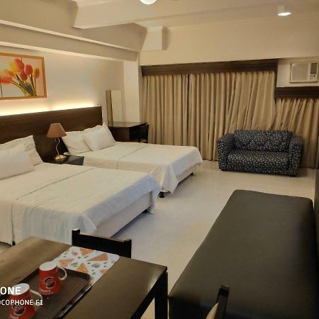 Tagaytay Staycation By Naya And Darla W Free Swimming Pool, Wifi & Netflix Tagaytay City Bagian luar foto