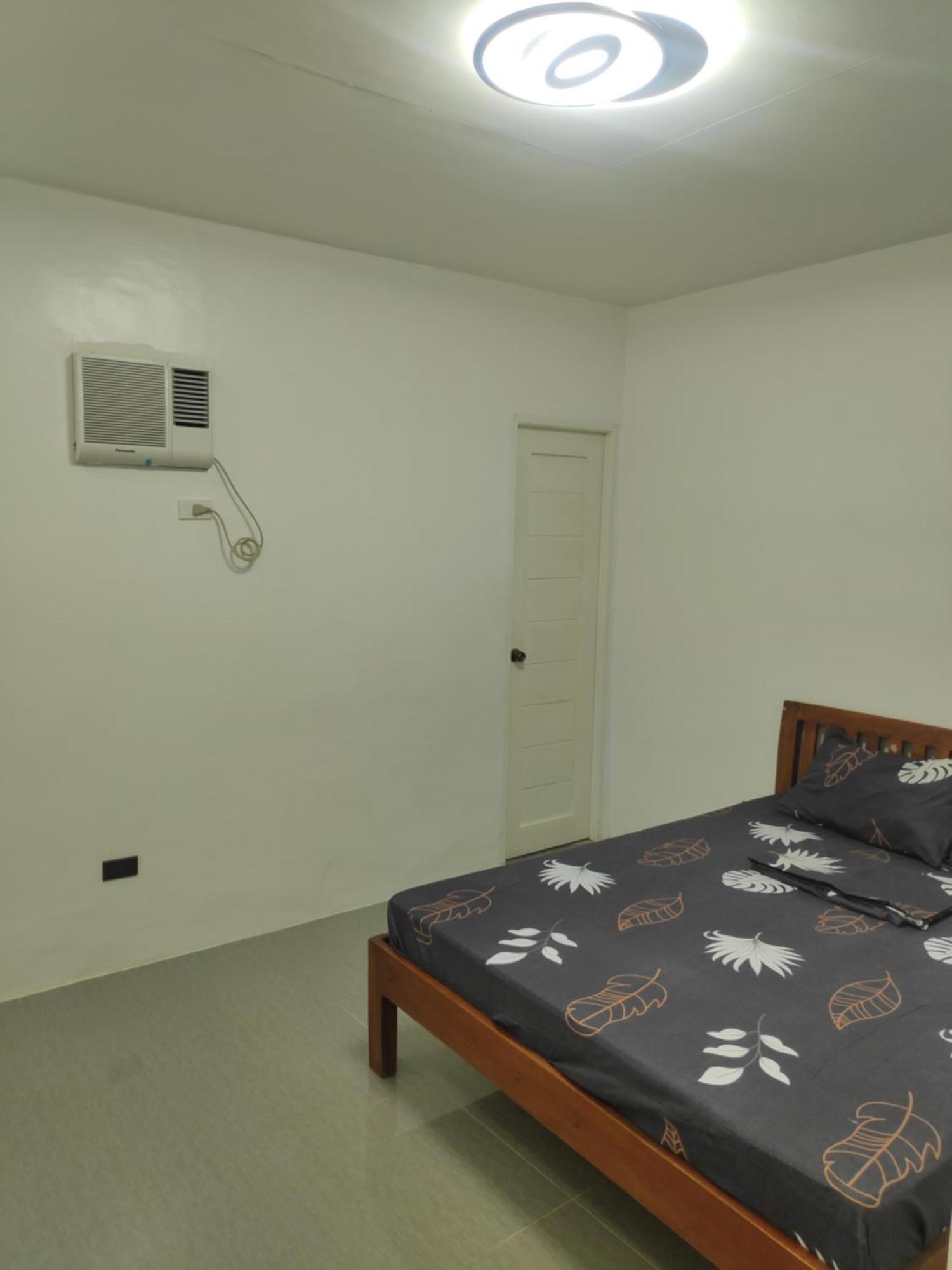 Tagaytay Staycation By Naya And Darla W Free Swimming Pool, Wifi & Netflix Tagaytay City Bagian luar foto