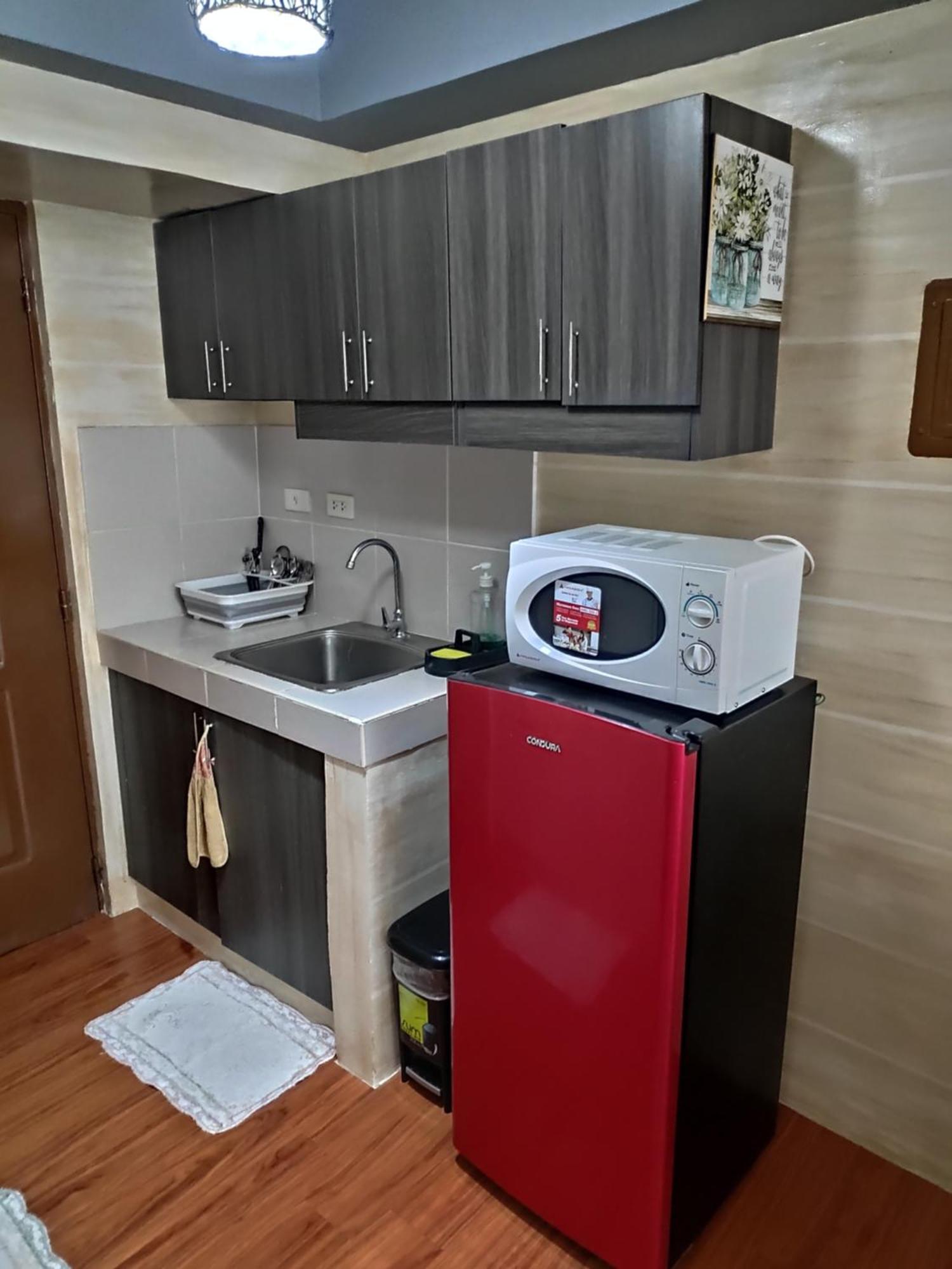 Tagaytay Staycation By Naya And Darla W Free Swimming Pool, Wifi & Netflix Tagaytay City Bagian luar foto