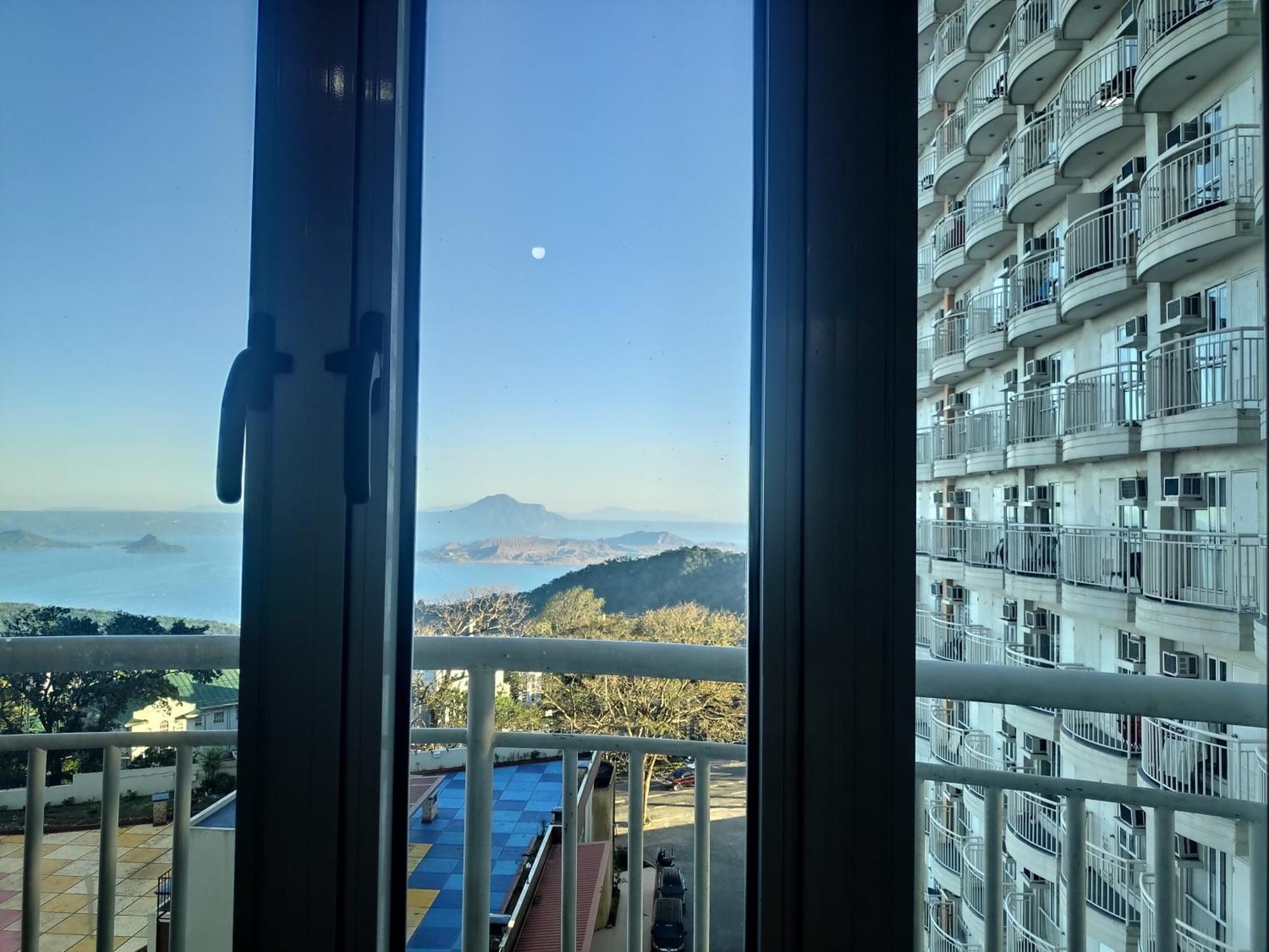 Tagaytay Staycation By Naya And Darla W Free Swimming Pool, Wifi & Netflix Tagaytay City Bagian luar foto
