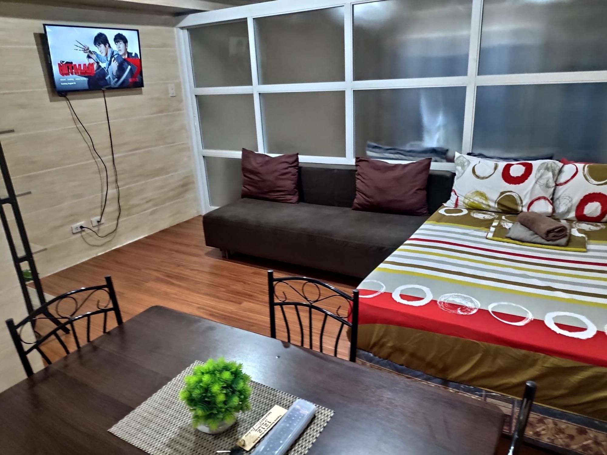 Tagaytay Staycation By Naya And Darla W Free Swimming Pool, Wifi & Netflix Tagaytay City Bagian luar foto
