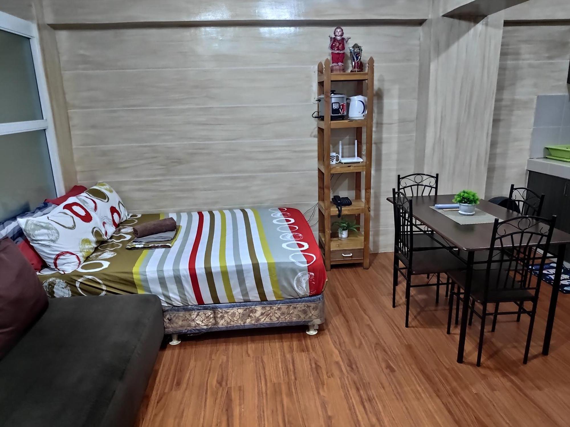 Tagaytay Staycation By Naya And Darla W Free Swimming Pool, Wifi & Netflix Tagaytay City Bagian luar foto